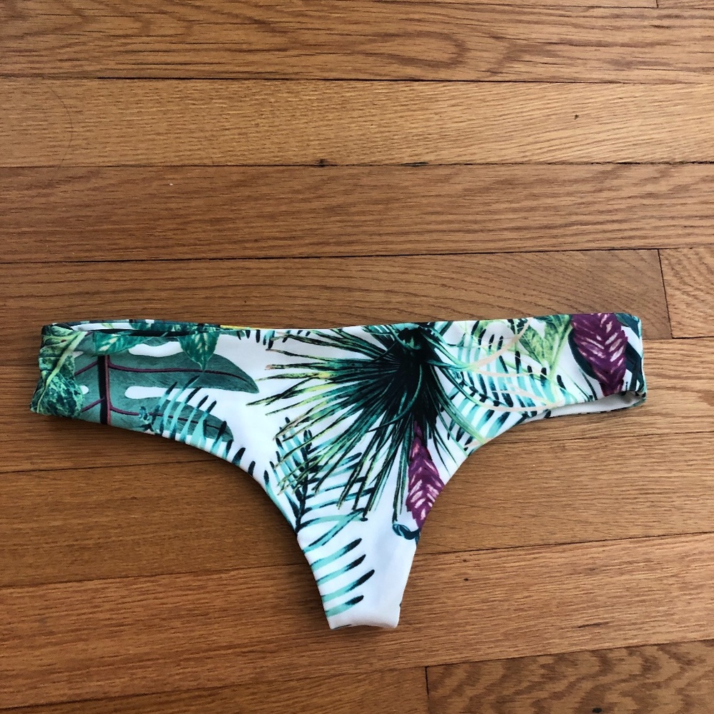 NBW Stone Fox Swim Bottom in Bali Hai size S